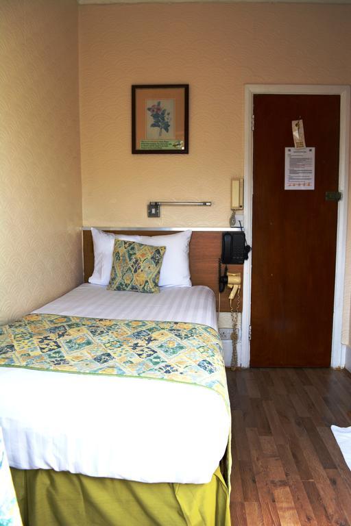 Falcon Hotel Londra Cameră foto