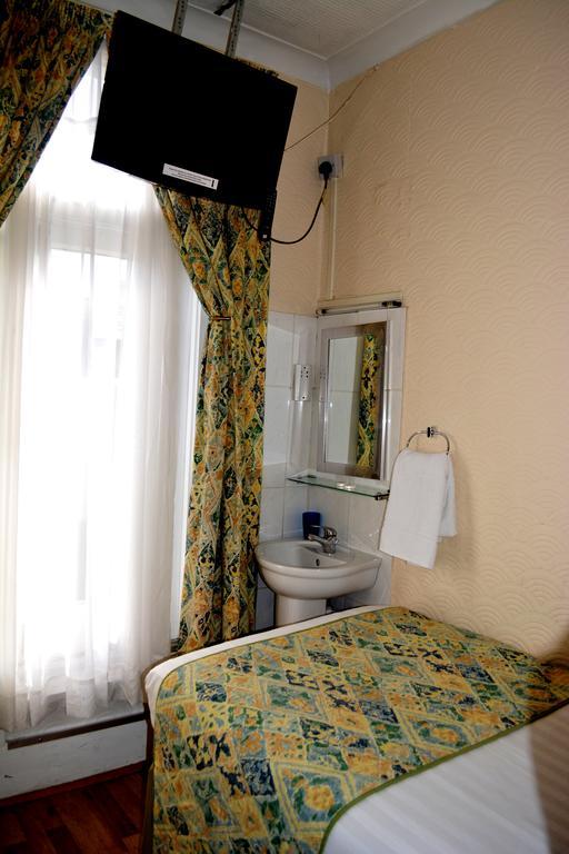 Falcon Hotel Londra Cameră foto
