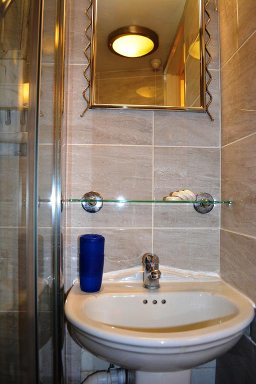 Falcon Hotel Londra Cameră foto