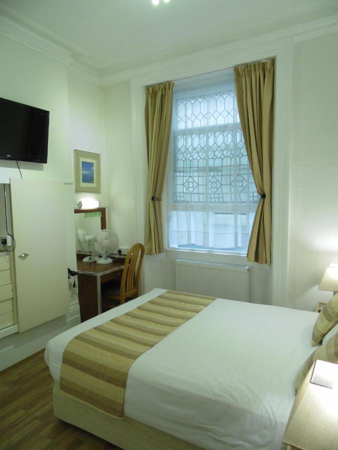 Falcon Hotel Londra Exterior foto